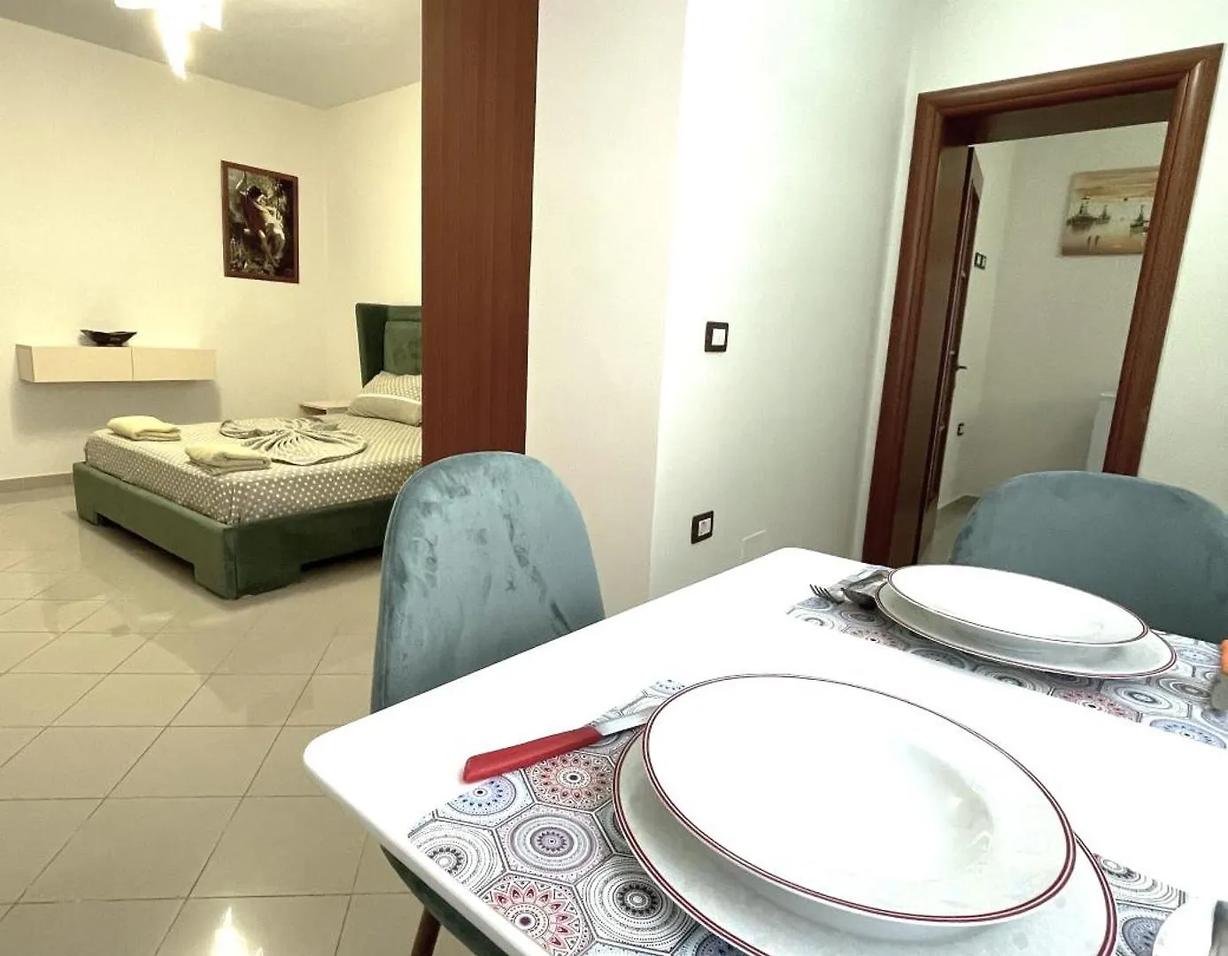 Peace Apartments دراس